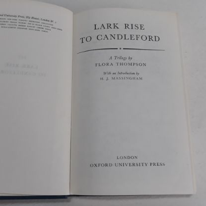 Picture of Lark Rise to Candleford (World Classics Series, No. 542)